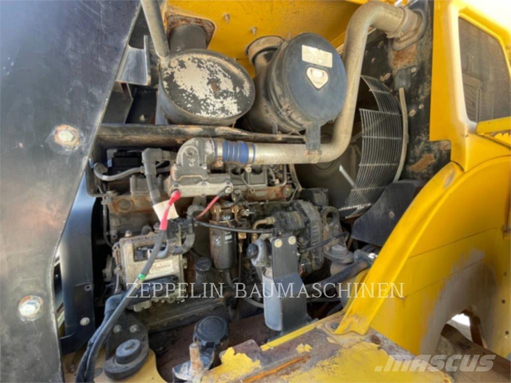 New Holland W190 Gumikerekes homlokrakodók