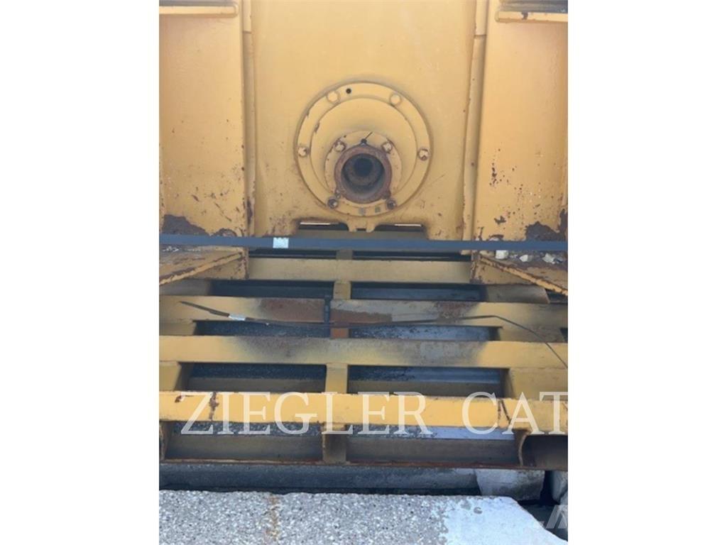 Paccar INC. PA56 lánctalpas dózerek