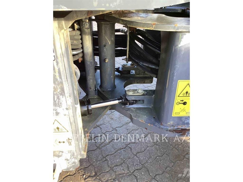 Schaeff TL100 Gumikerekes homlokrakodók