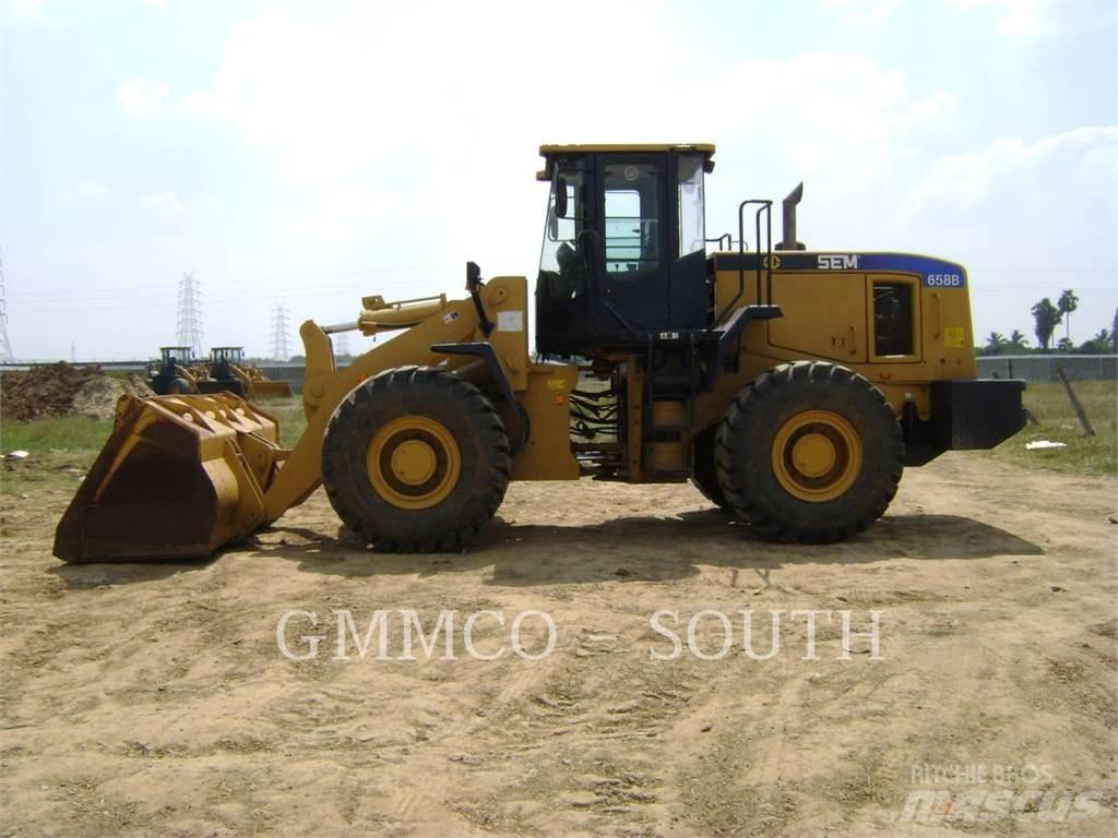 SEM CO. LTD 658C Gumikerekes homlokrakodók