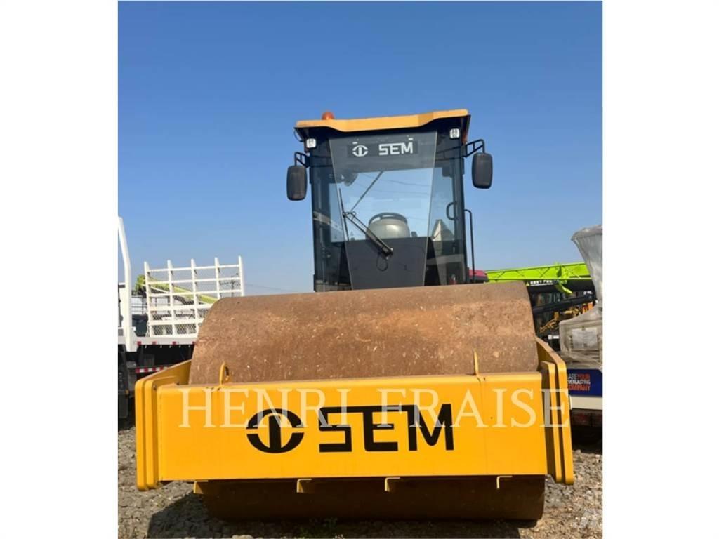 SEM MACHINERY 510 Talajtömörítő gépek