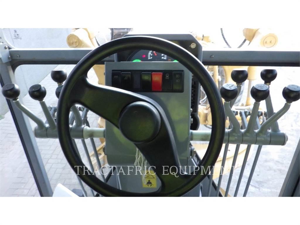 SEM MACHINERY SEM919 Gréderek