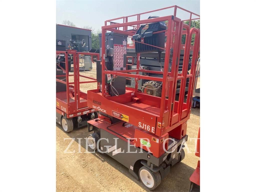 Skyjack SJ16 Ollós emelők