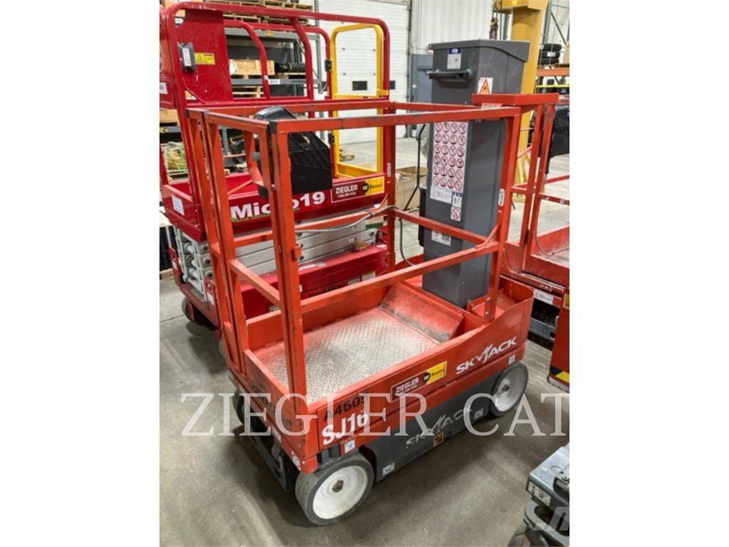 Skyjack SJ16 Ollós emelők