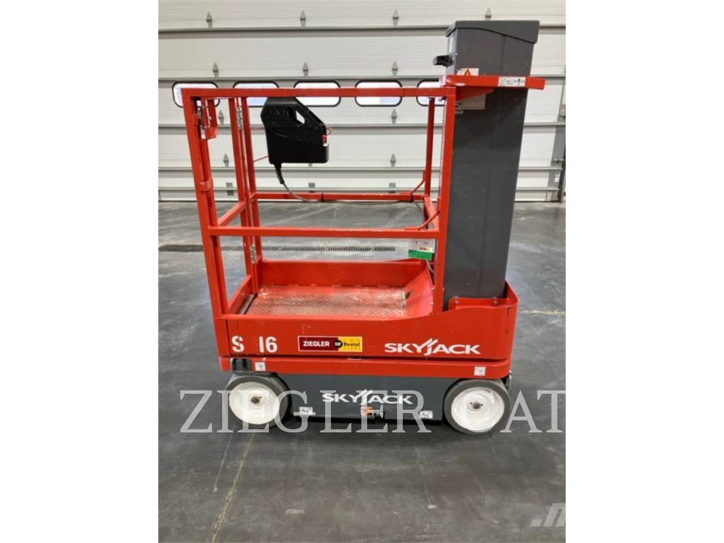 Skyjack SJ16 Ollós emelők
