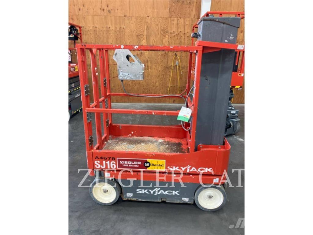 Skyjack SJ16 Ollós emelők