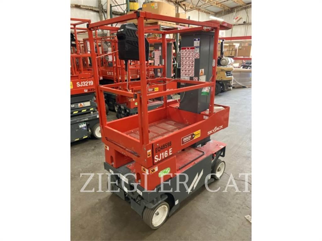 Skyjack SJ16E Ollós emelők