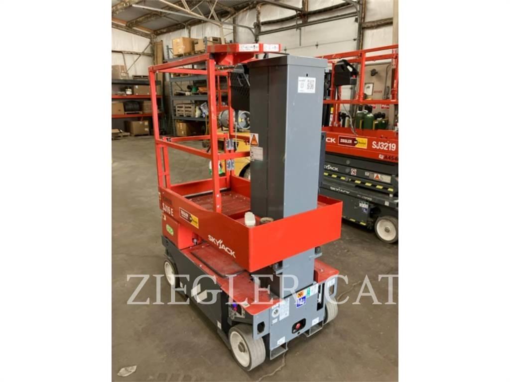 Skyjack SJ16E Ollós emelők