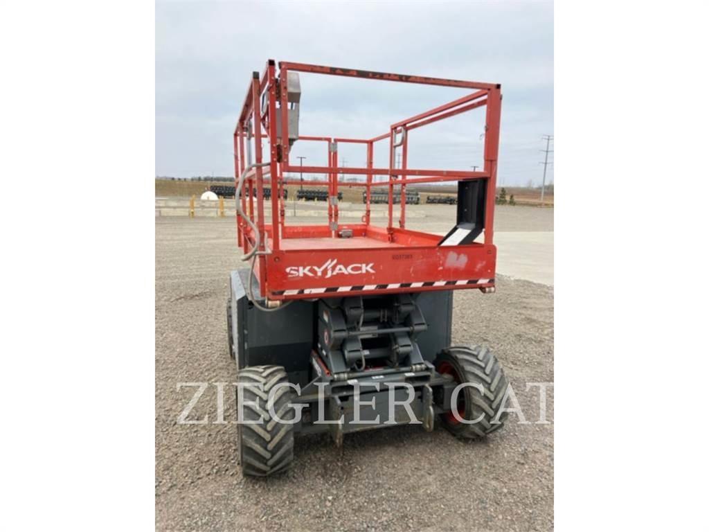 Skyjack SJ6826RT Ollós emelők