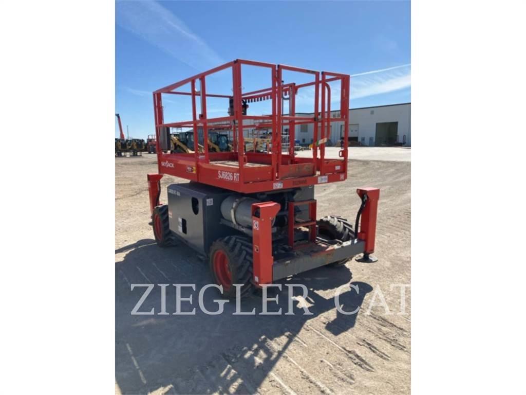 Skyjack SJ6826RT Ollós emelők