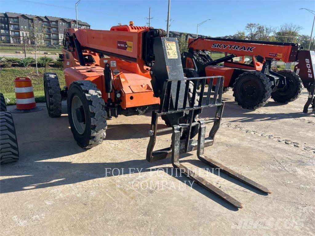 SkyTrak 6042O Teleszkópos rakodók