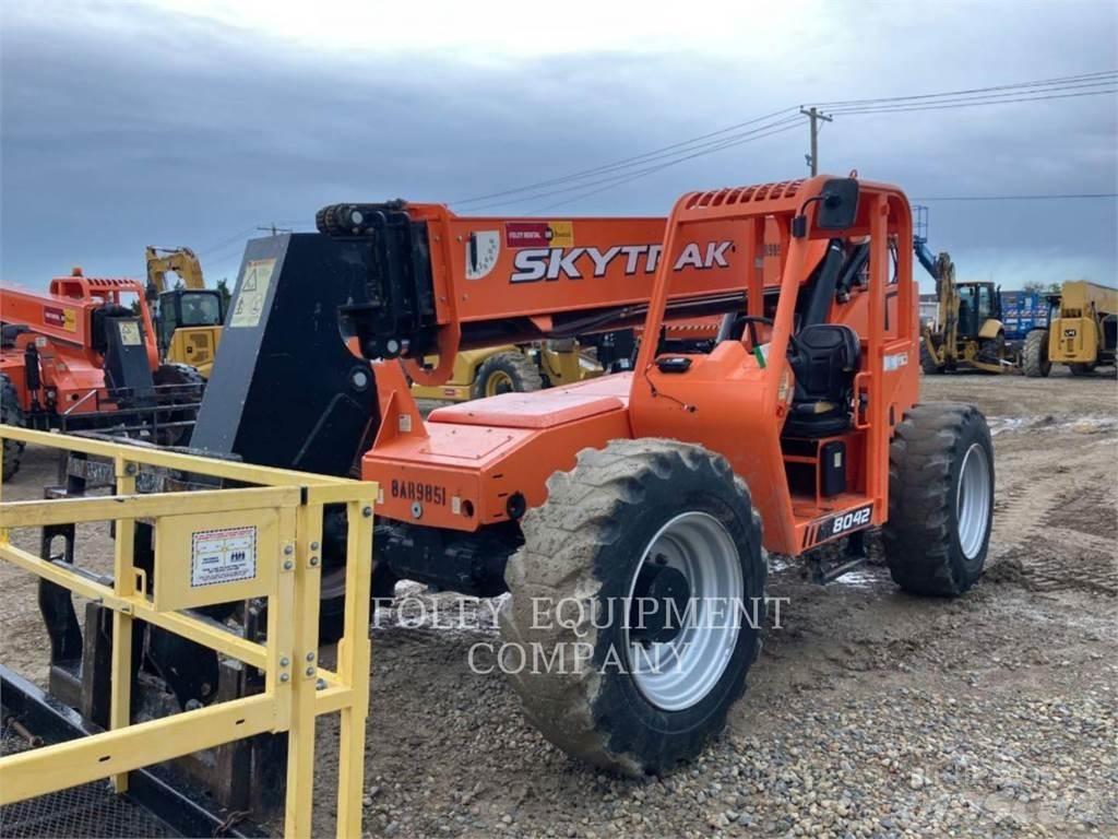 SkyTrak 8042O Teleszkópos rakodók