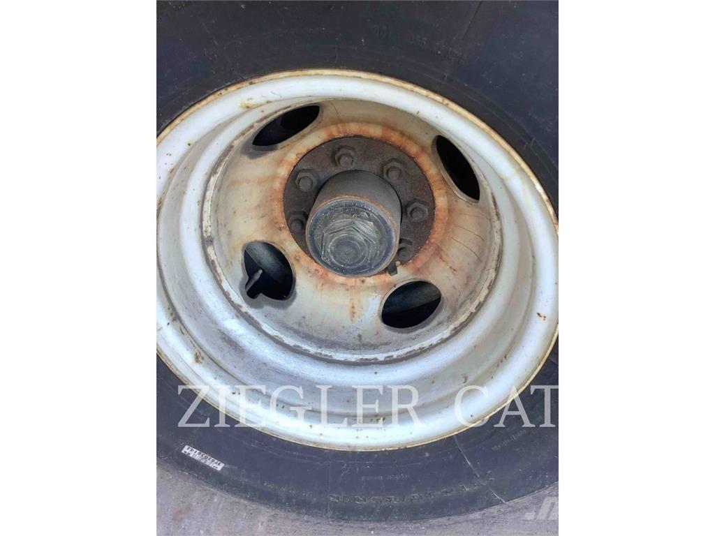 TOWMASTER T24 Egyéb pótkocsik