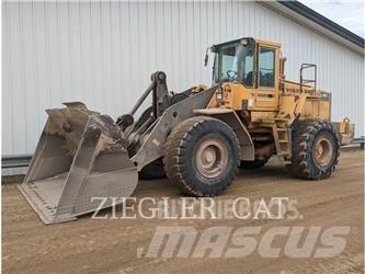 Volvo L180 Gumikerekes homlokrakodók