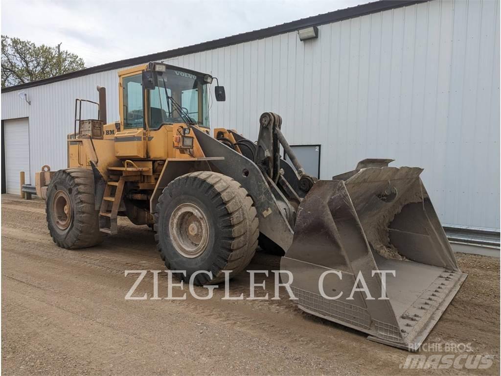 Volvo L180 Gumikerekes homlokrakodók