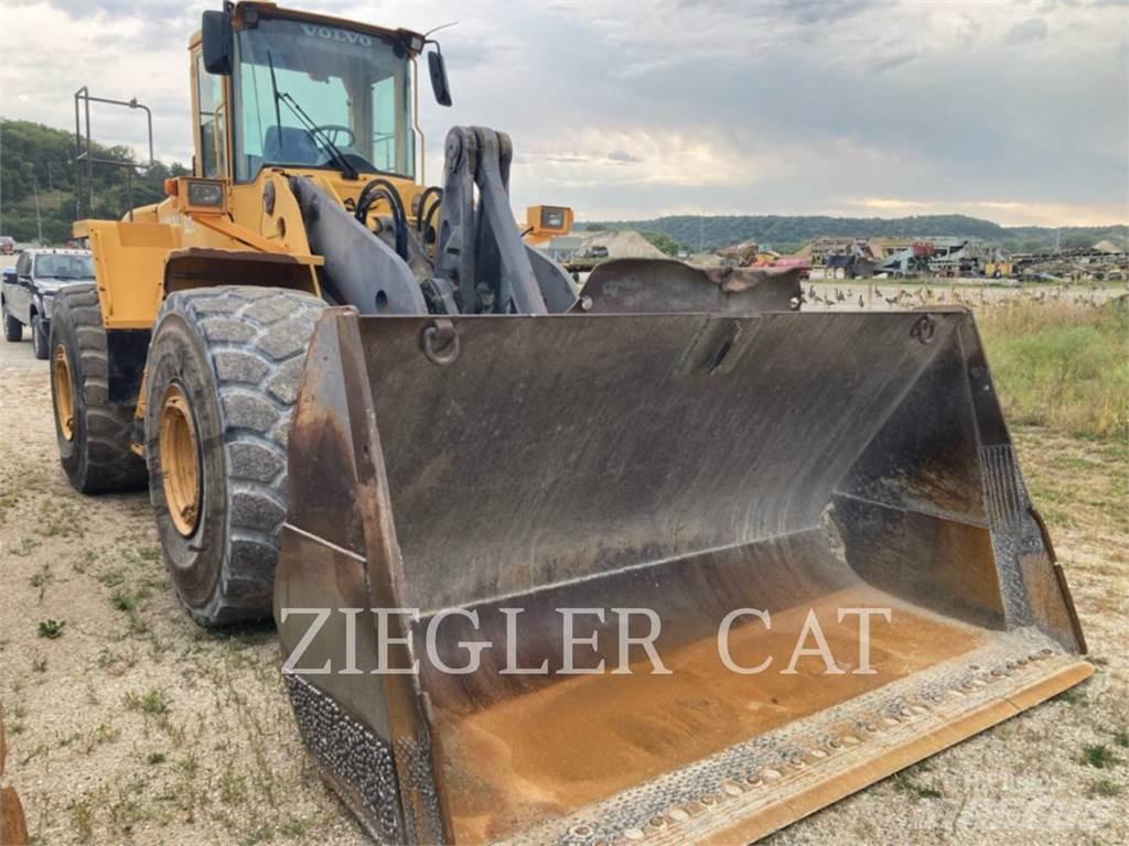 Volvo L220E Gumikerekes homlokrakodók