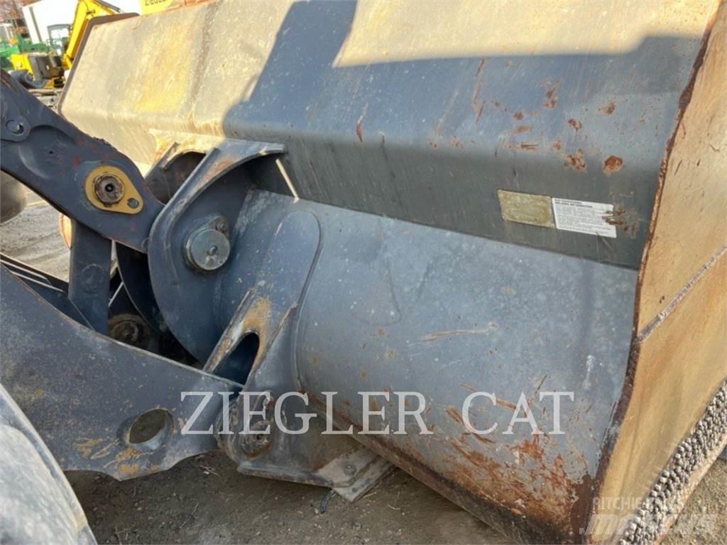 Volvo L220E Gumikerekes homlokrakodók