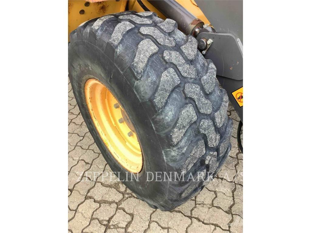 Volvo L30G Gumikerekes homlokrakodók