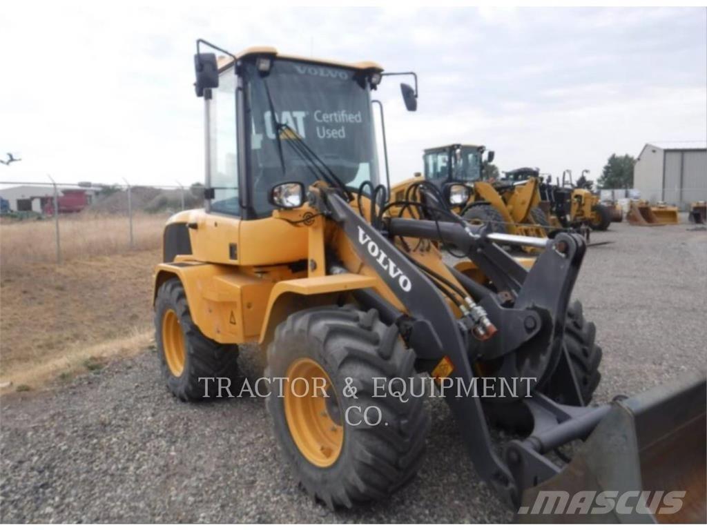 Volvo L30GS Gumikerekes homlokrakodók