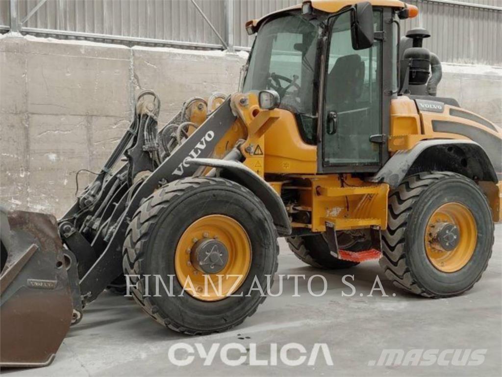 Volvo L45H Gumikerekes homlokrakodók