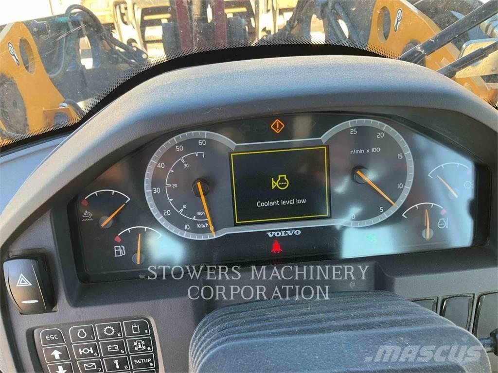 Volvo L60H. Gumikerekes homlokrakodók