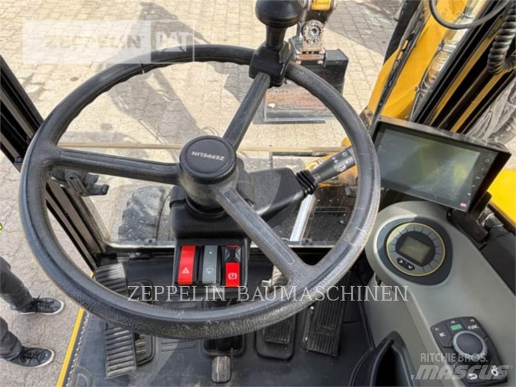 Wacker ZM110 Gumikerekes kotrók