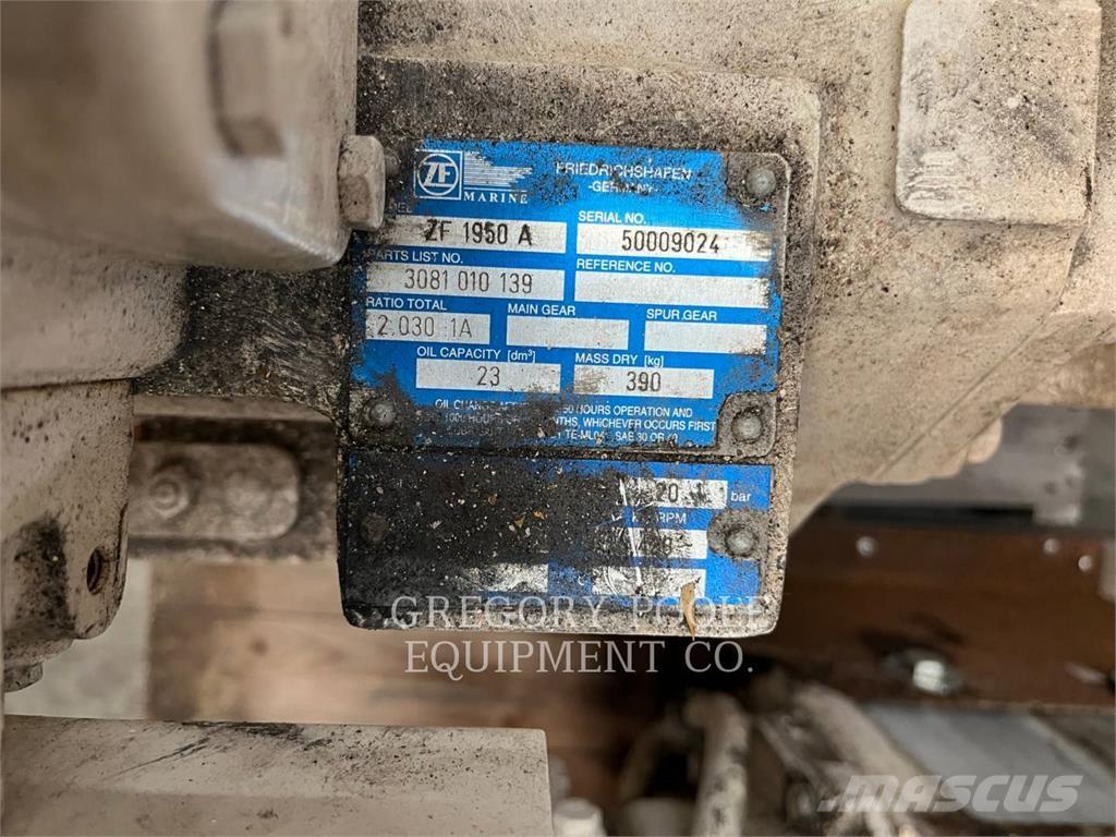 ZF TRANSMISSION 1950A Tengeri segédmotorok