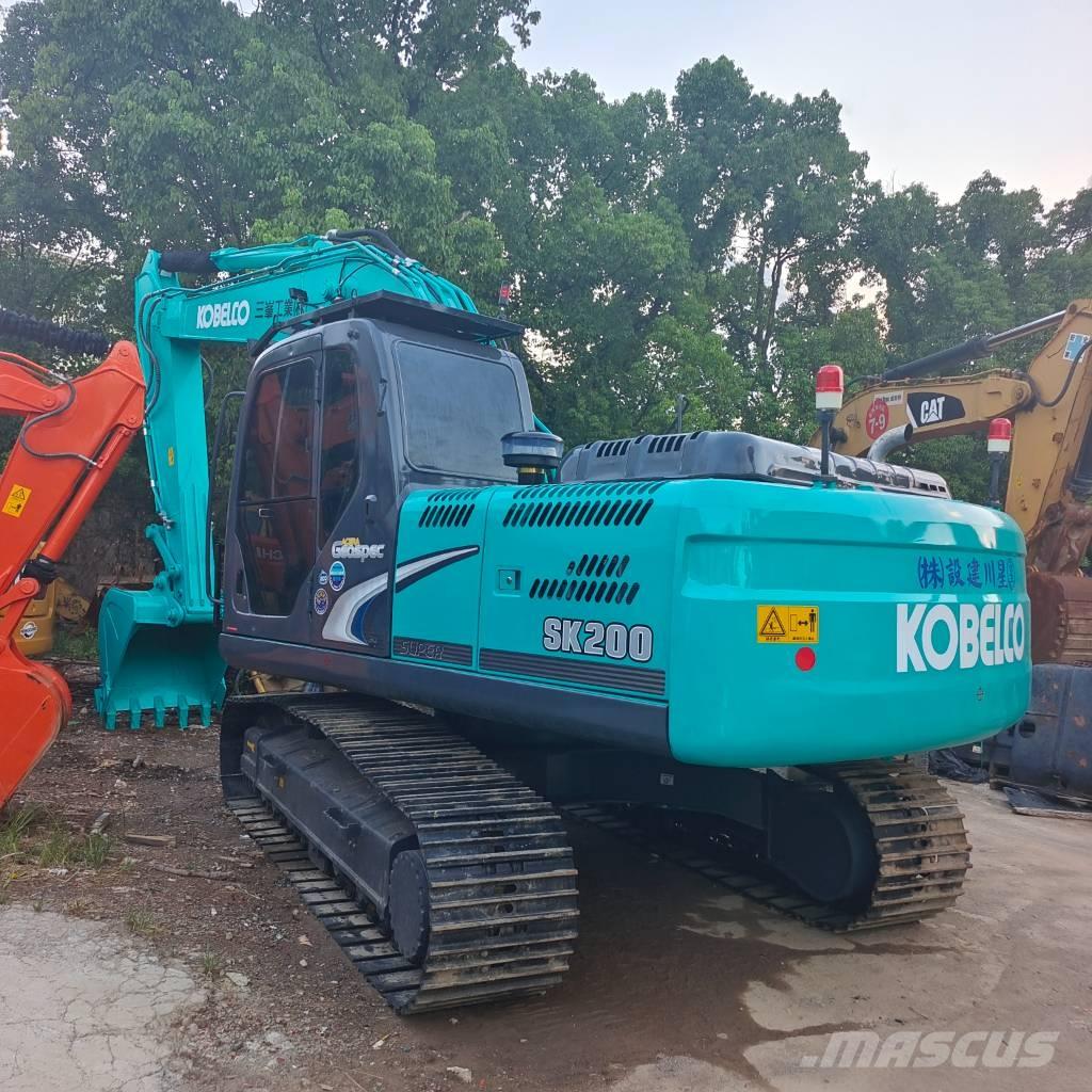 Kobelco SK 200 Lánctalpas kotrók