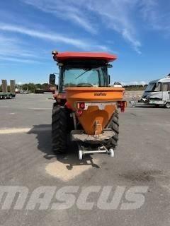 Kubota L2-452 Kompakt traktorok