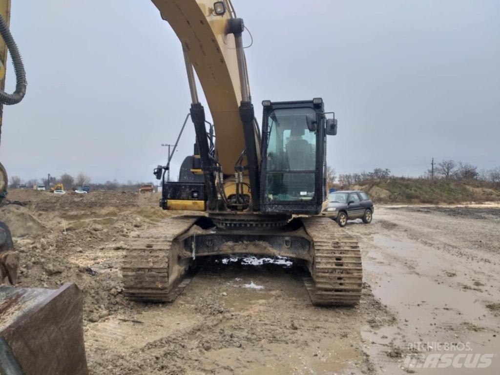 CAT 336 D2 Lánctalpas kotrók