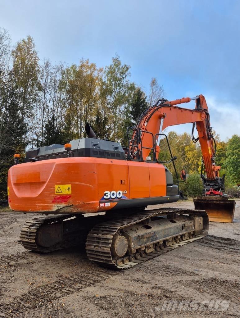 Hitachi ZX 300 LC-6 Lánctalpas kotrók