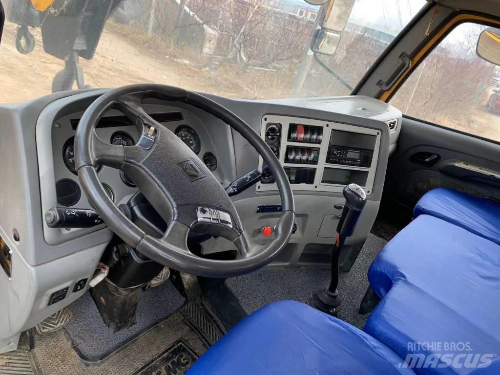XCMG QY25K5-I Terepdaruk