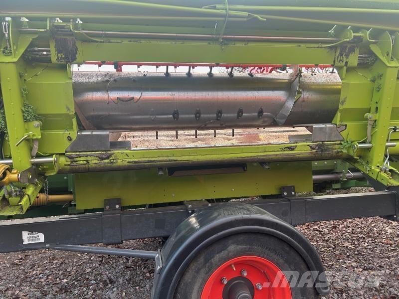 CLAAS LEXION 5400 Kombájnok