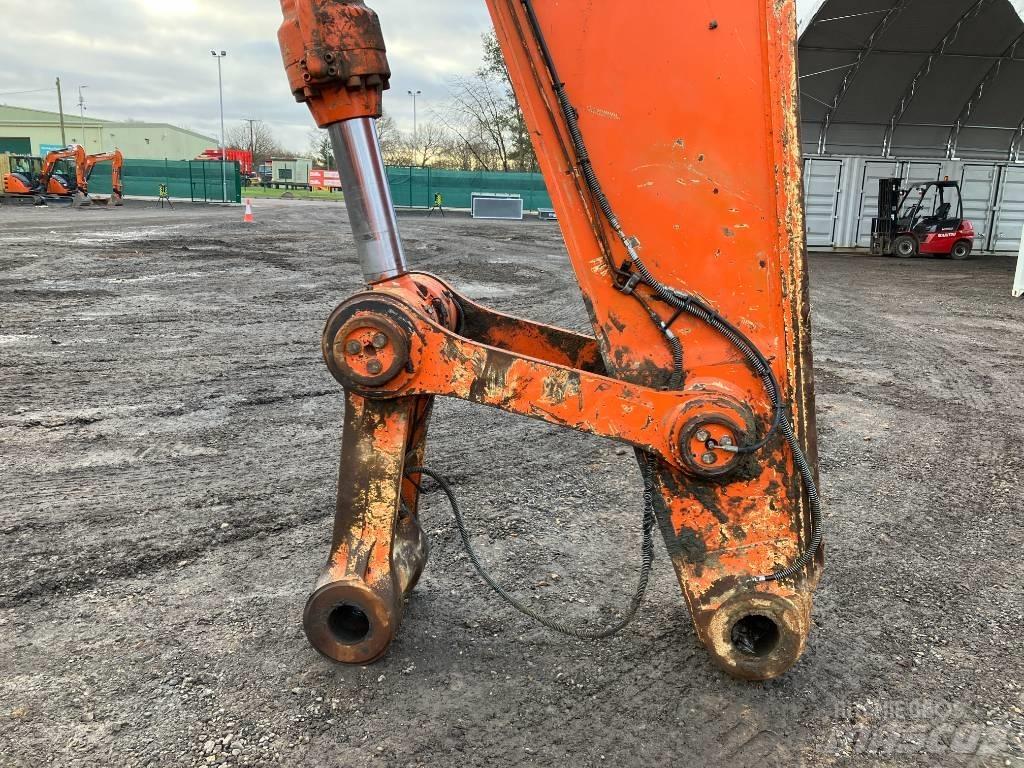 Hitachi ZX670LCH-5B Lánctalpas kotrók