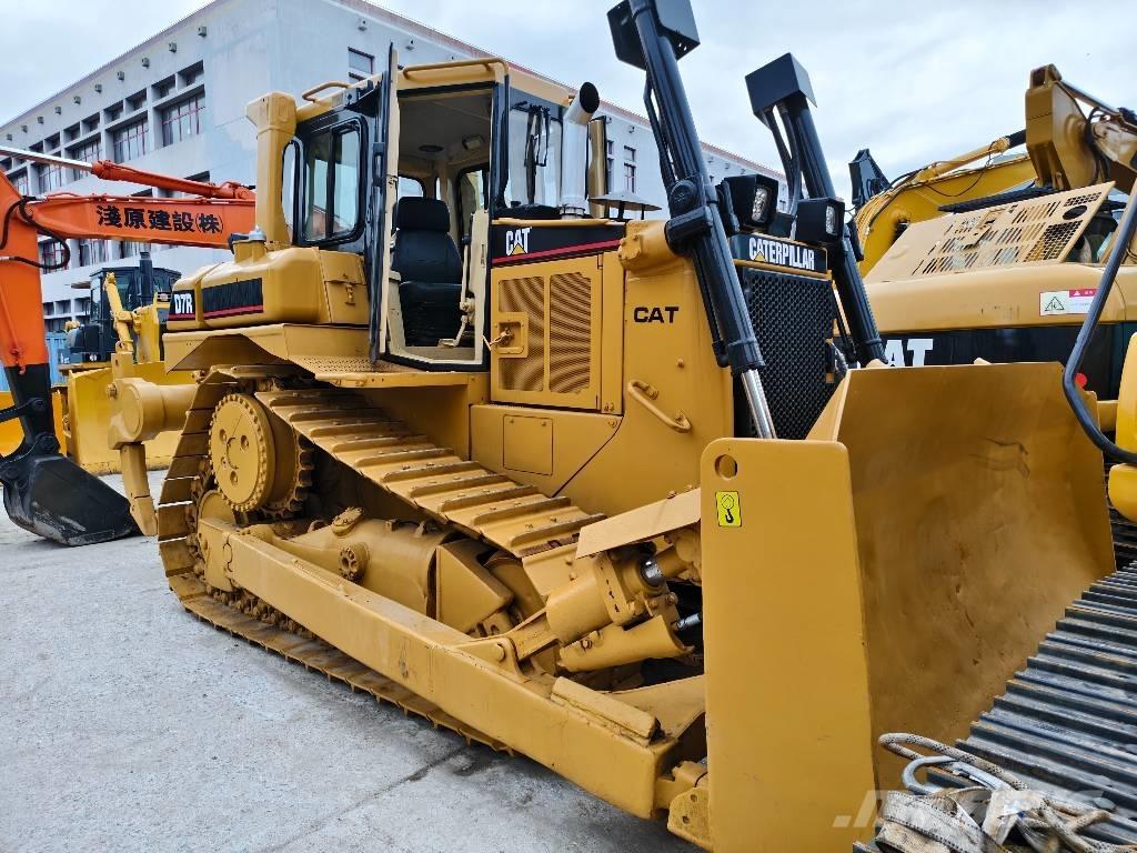 CAT D 7 R lánctalpas dózerek