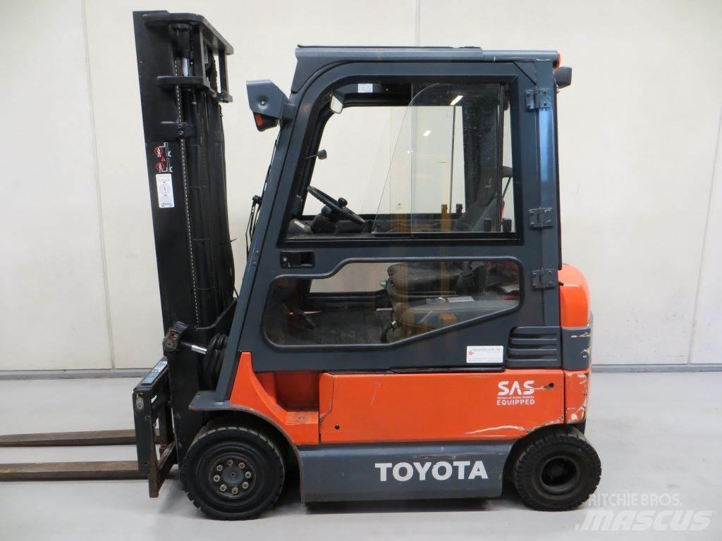 Toyota 7FBMF20 Elektromos targoncák