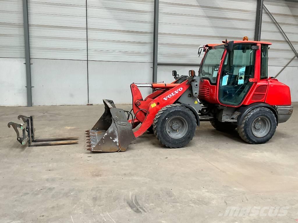 Volvo L 25 F Gumikerekes homlokrakodók