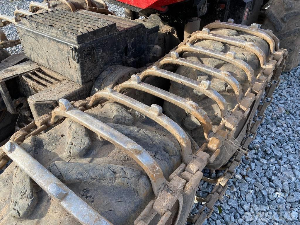 Komatsu 911.5 Betakarítók