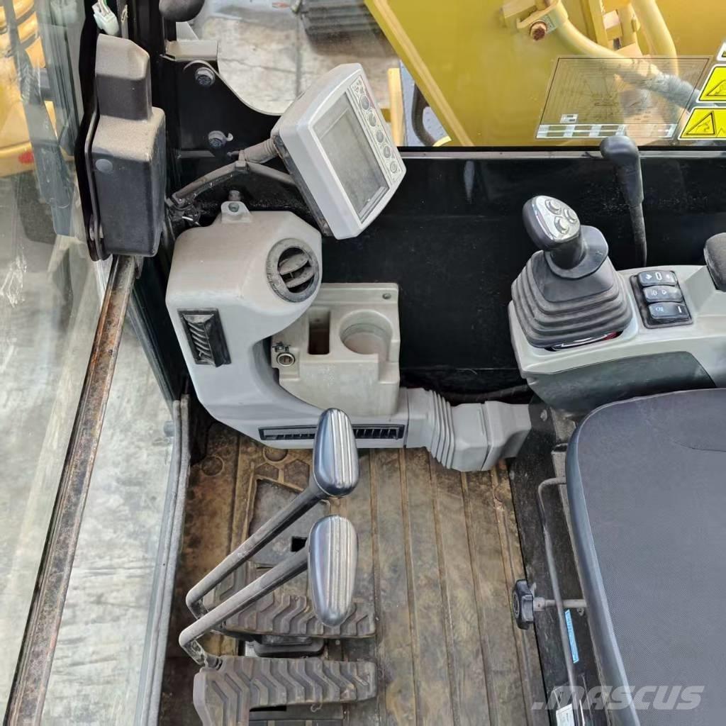 CAT 308 E 2 Lánctalpas kotrók