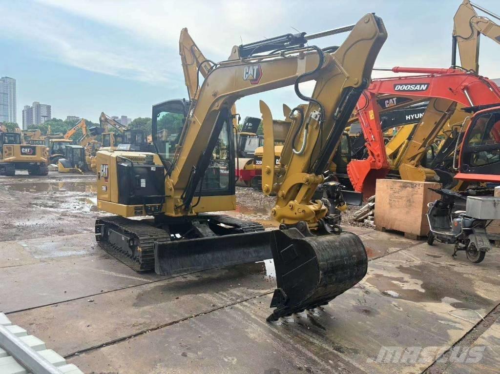 CAT 306 Mini kotrók < 7t
