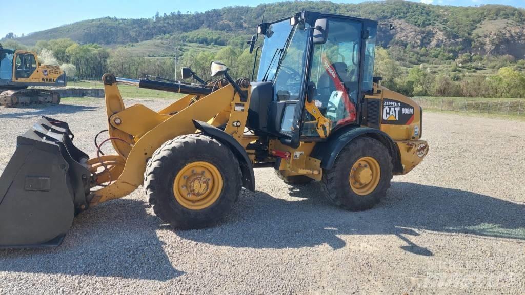 CAT 906 Gumikerekes homlokrakodók
