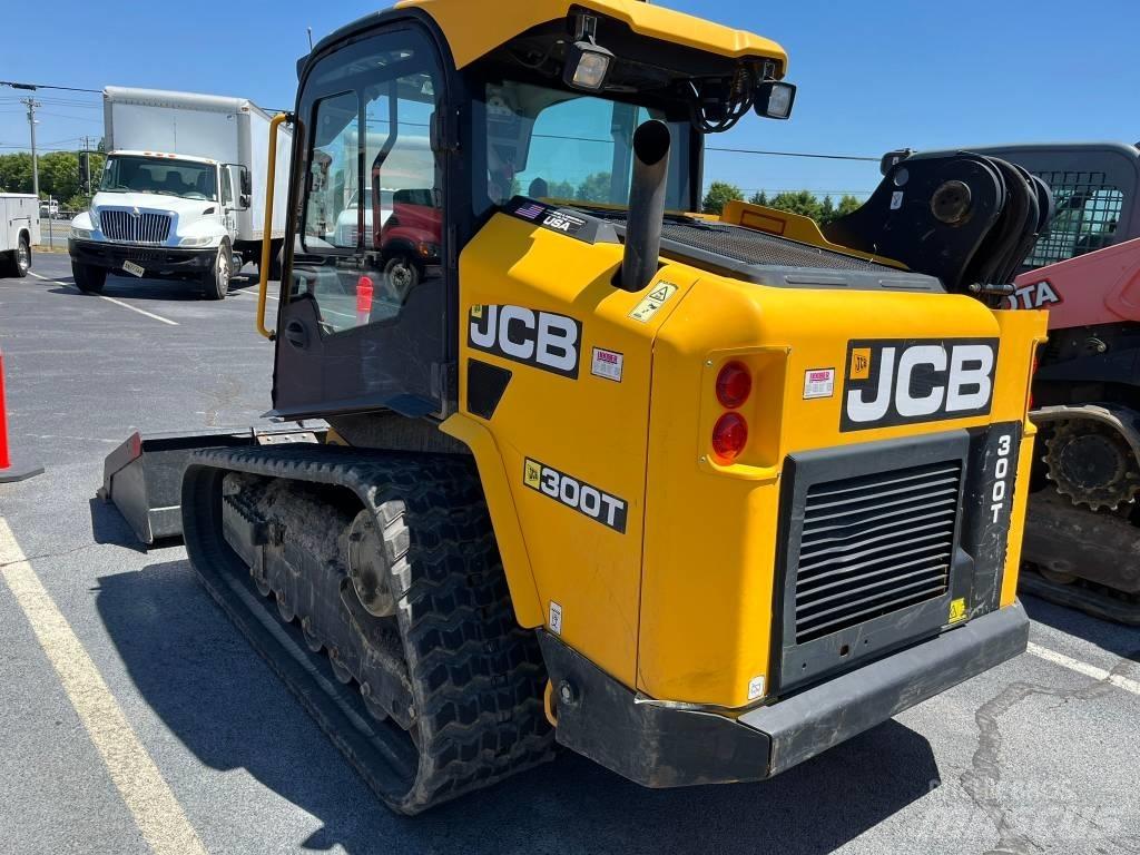 JCB 300 T Kompaktrakodók