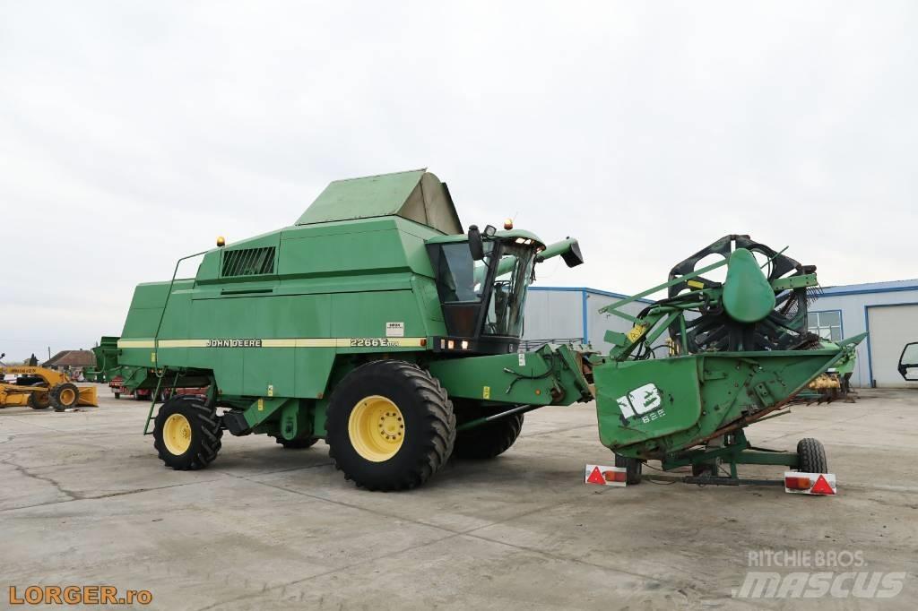 John Deere 2266 E Kombájnok