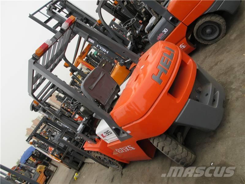 Heli FD30 Dízel targoncák