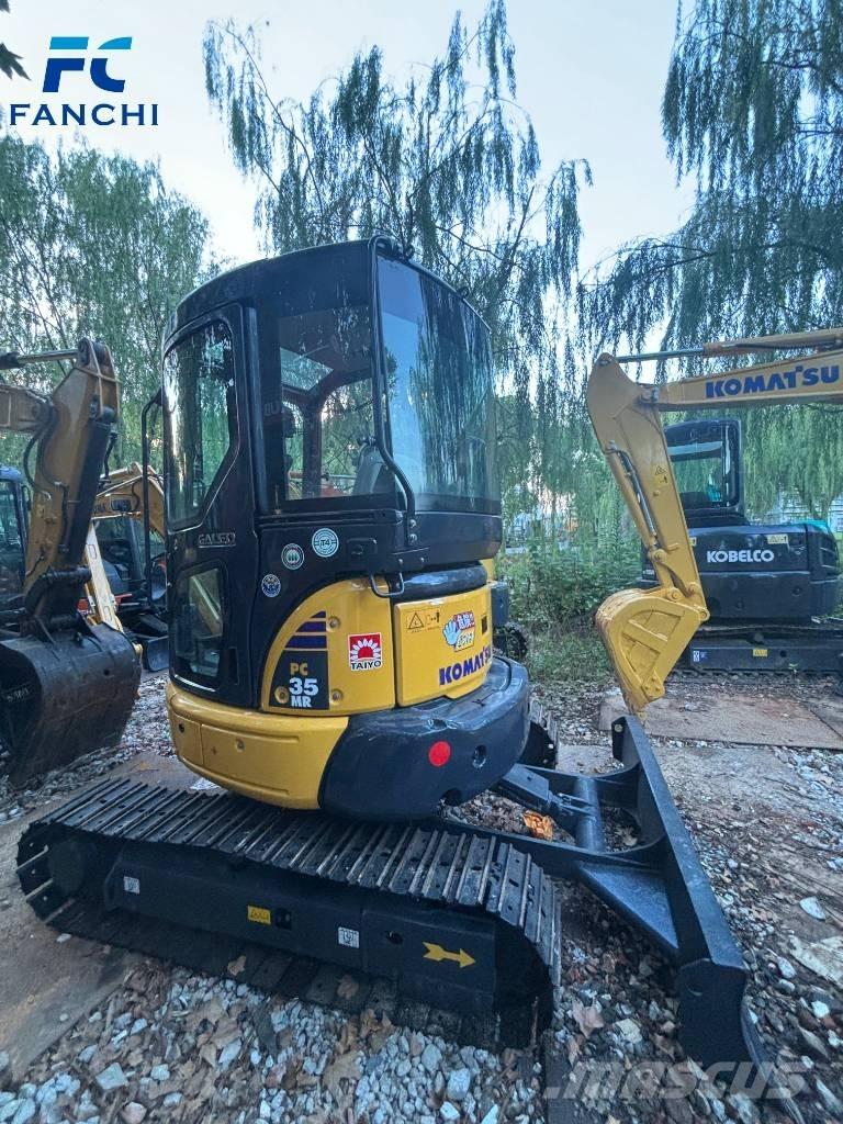 Komatsu PC 35 Mini kotrók < 7t