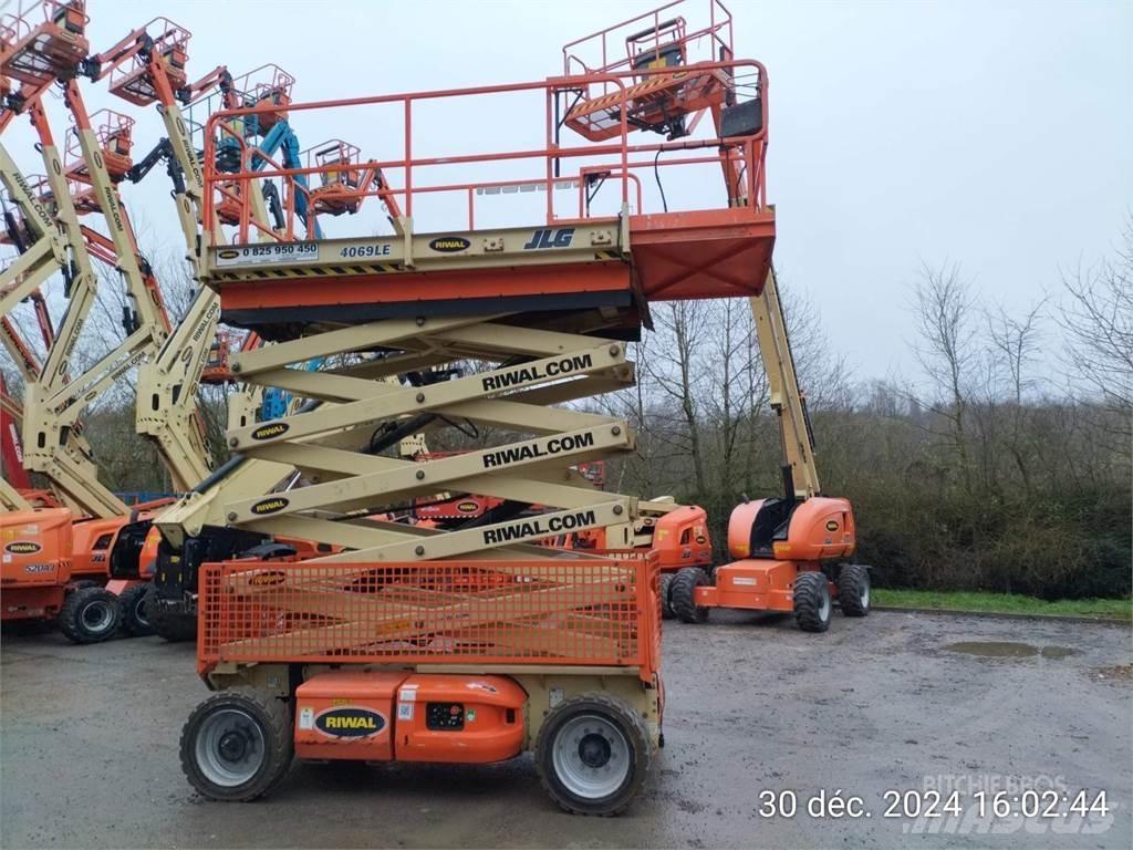 JLG 4069LE Ollós emelők