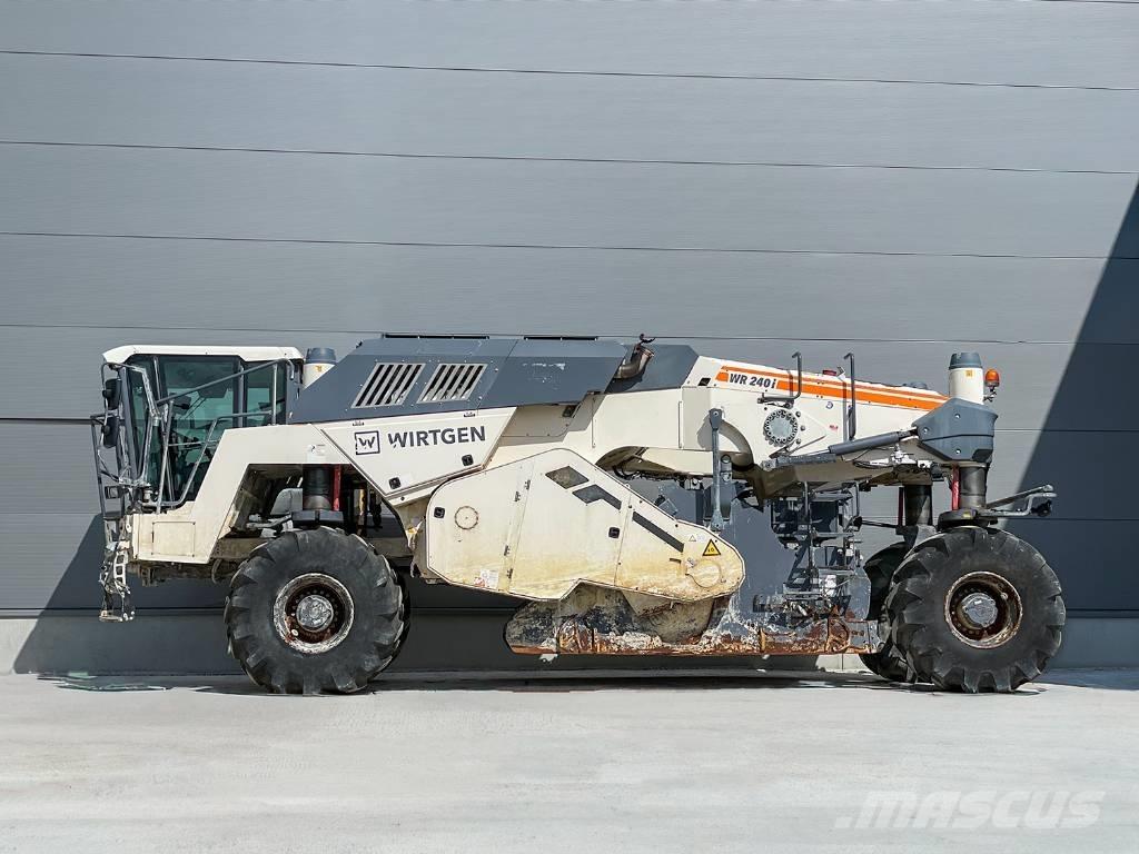 Wirtgen WR 240I Aszfalt aprítók
