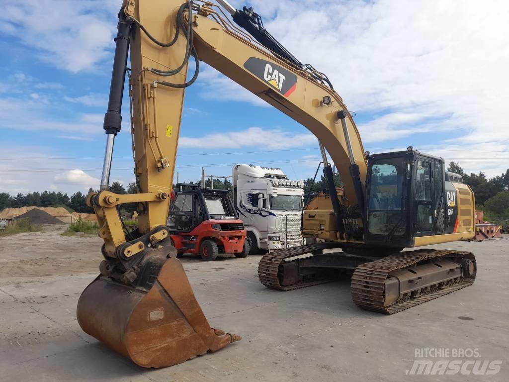 CAT 326 F Lánctalpas kotrók