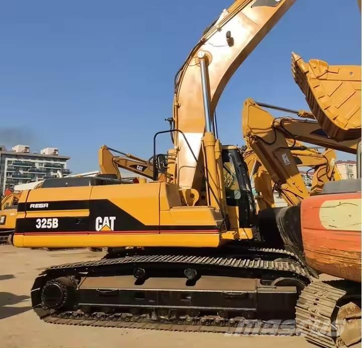 CAT 325 B Lánctalpas kotrók