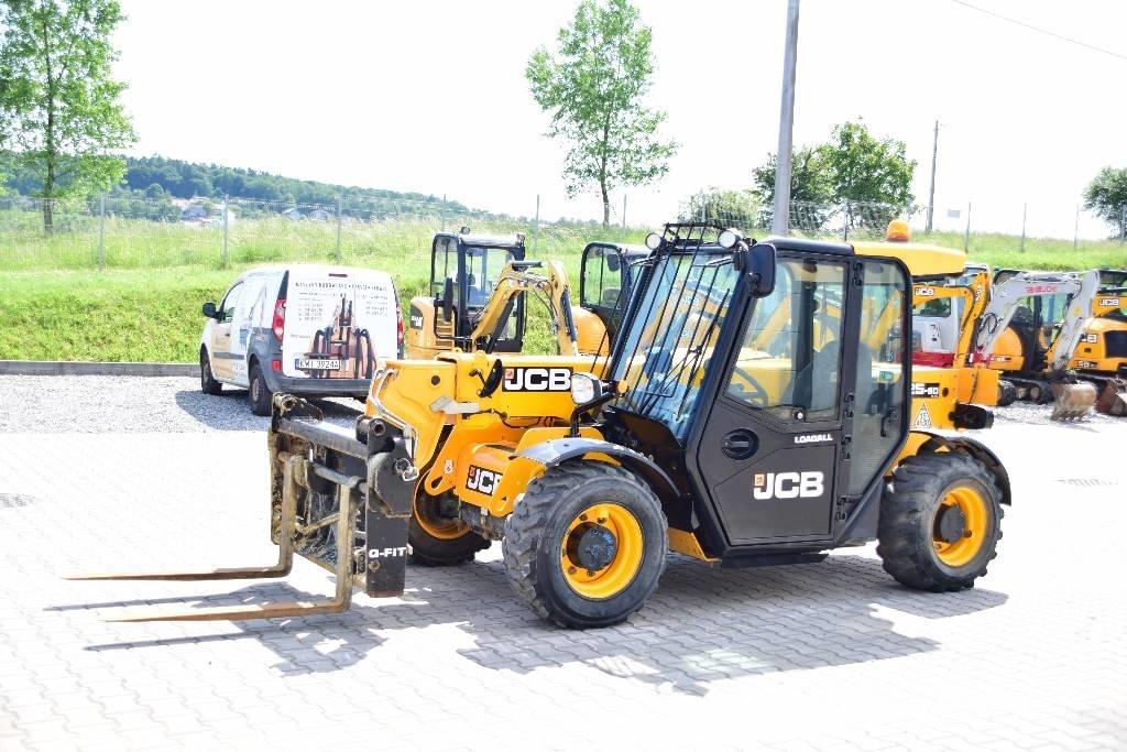 JCB 525-60 HiVIZ Teleszkópos rakodók